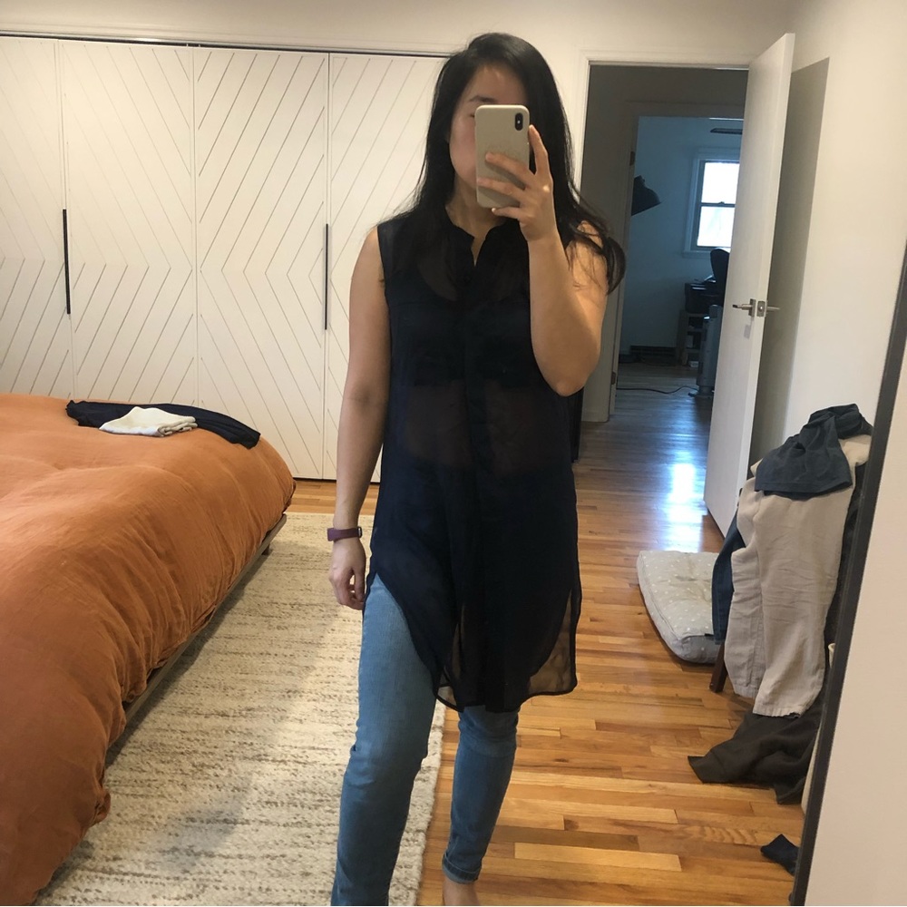 Vince XS Navy Silk Tunic
